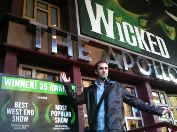 actor "Nathan Head" reporting from the Apollo Theatre in London's West End